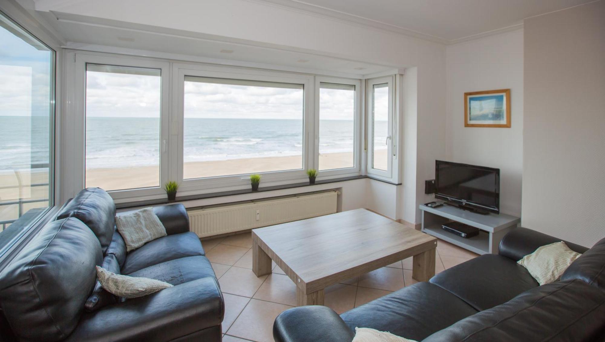 Bright Apartment With Sea View オステンド エクステリア 写真