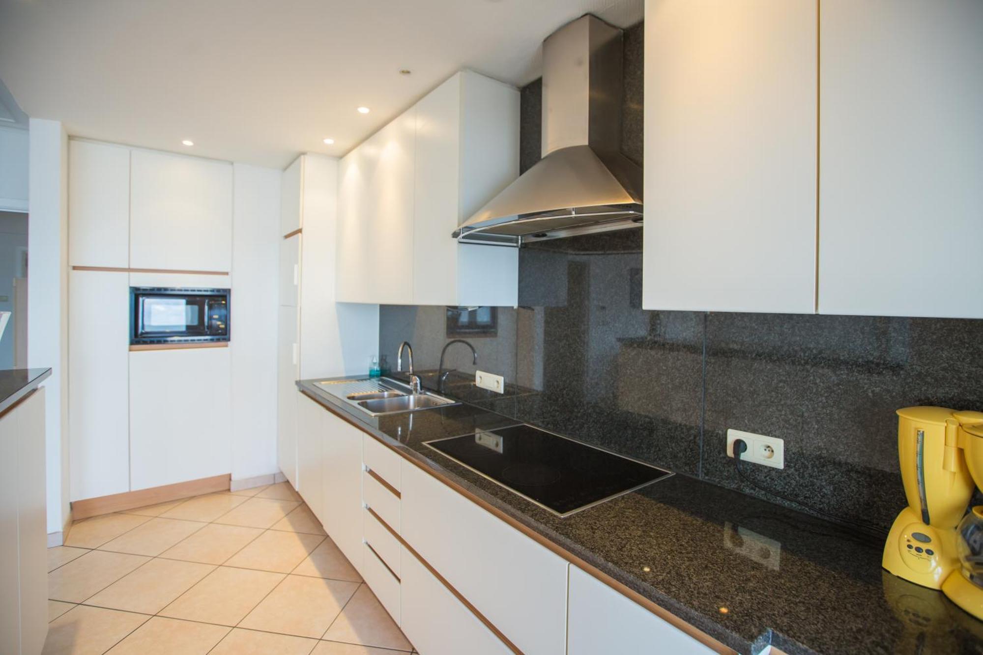 Bright Apartment With Sea View オステンド エクステリア 写真