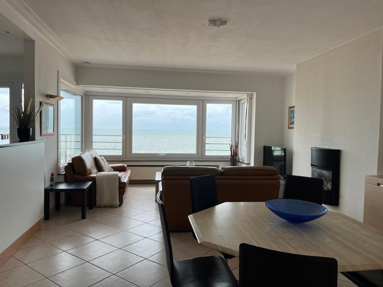 Bright Apartment With Sea View オステンド エクステリア 写真