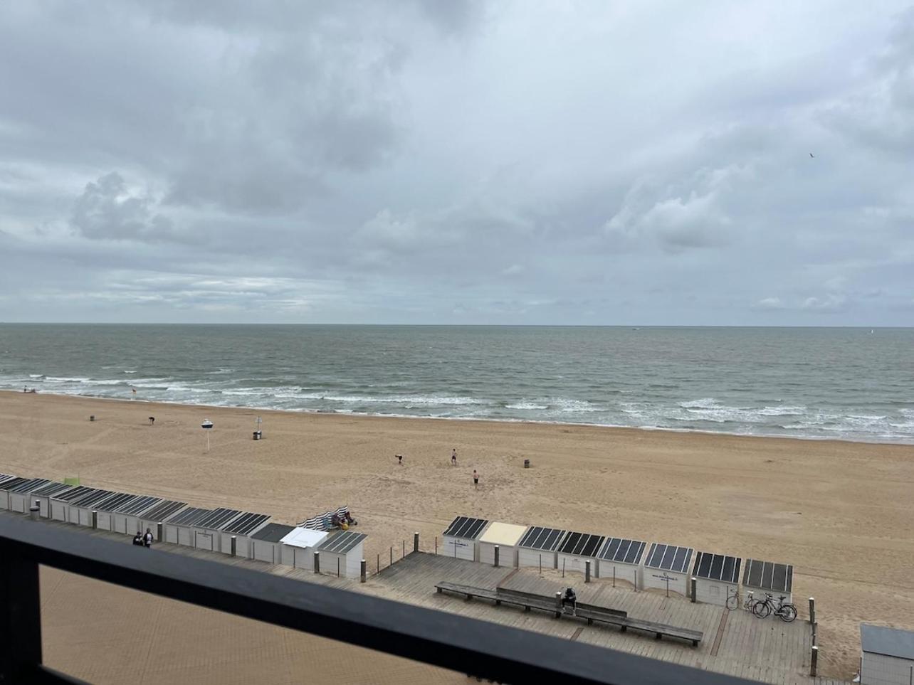 Bright Apartment With Sea View オステンド エクステリア 写真