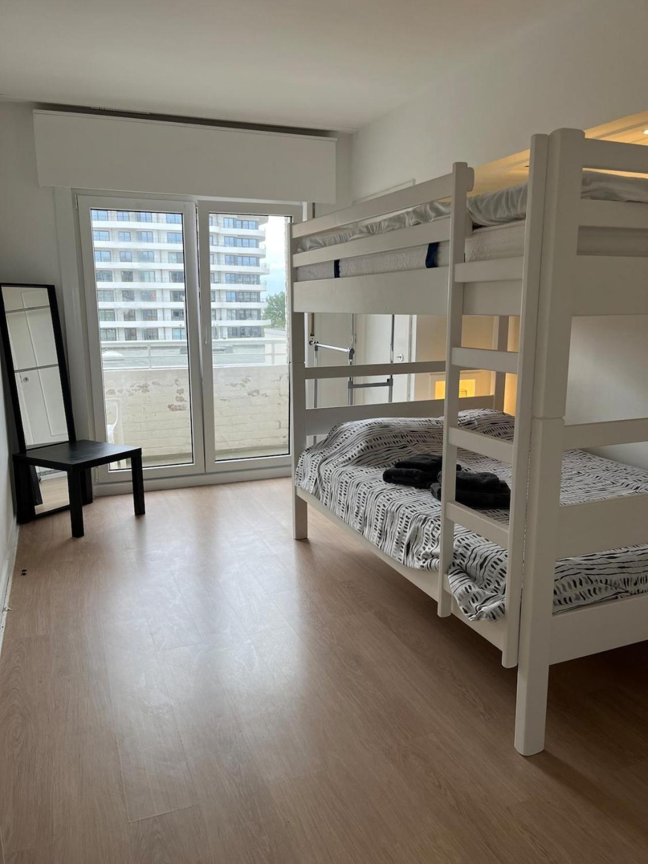 Bright Apartment With Sea View オステンド エクステリア 写真